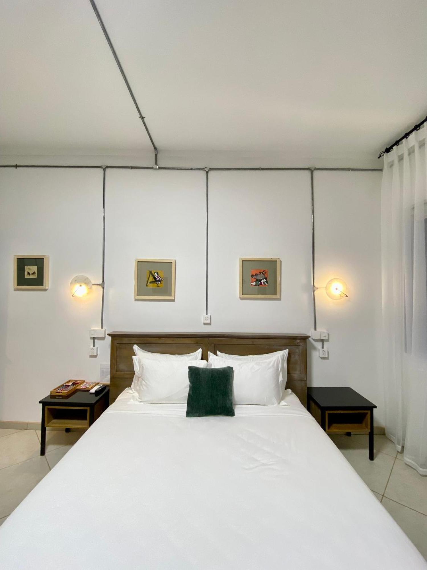 Le Bijou Chic In The Heart Of Saigon Charm With View TP. Hồ Chí Minh